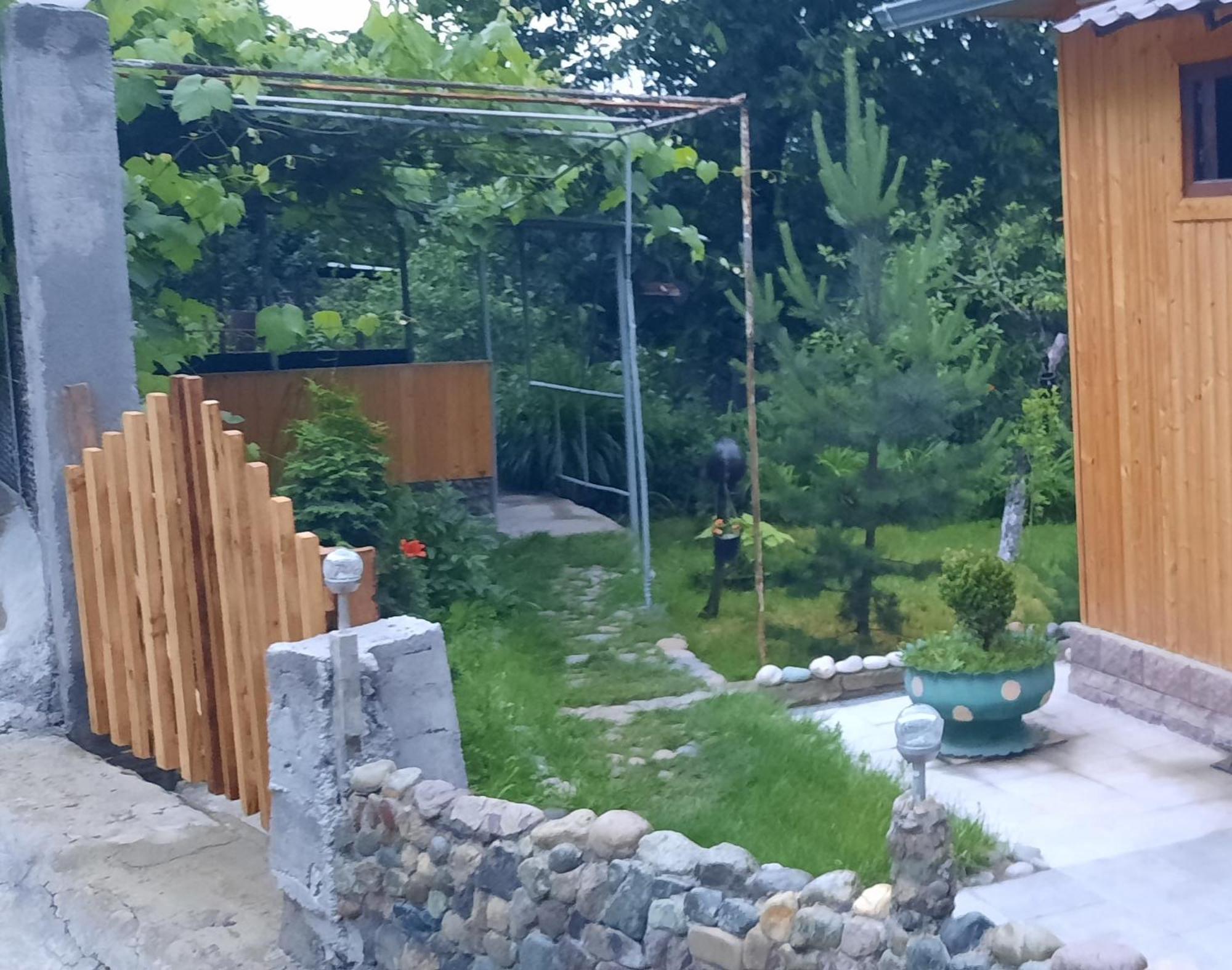 Family Hotel Dilijan Exterior photo